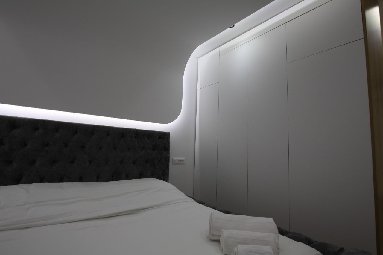 Jepet me qera super Apartament mbrapa Vodafonit 21 Dhjetori
55000 leke ne muaj
Super arredim
Cdo gje - 9