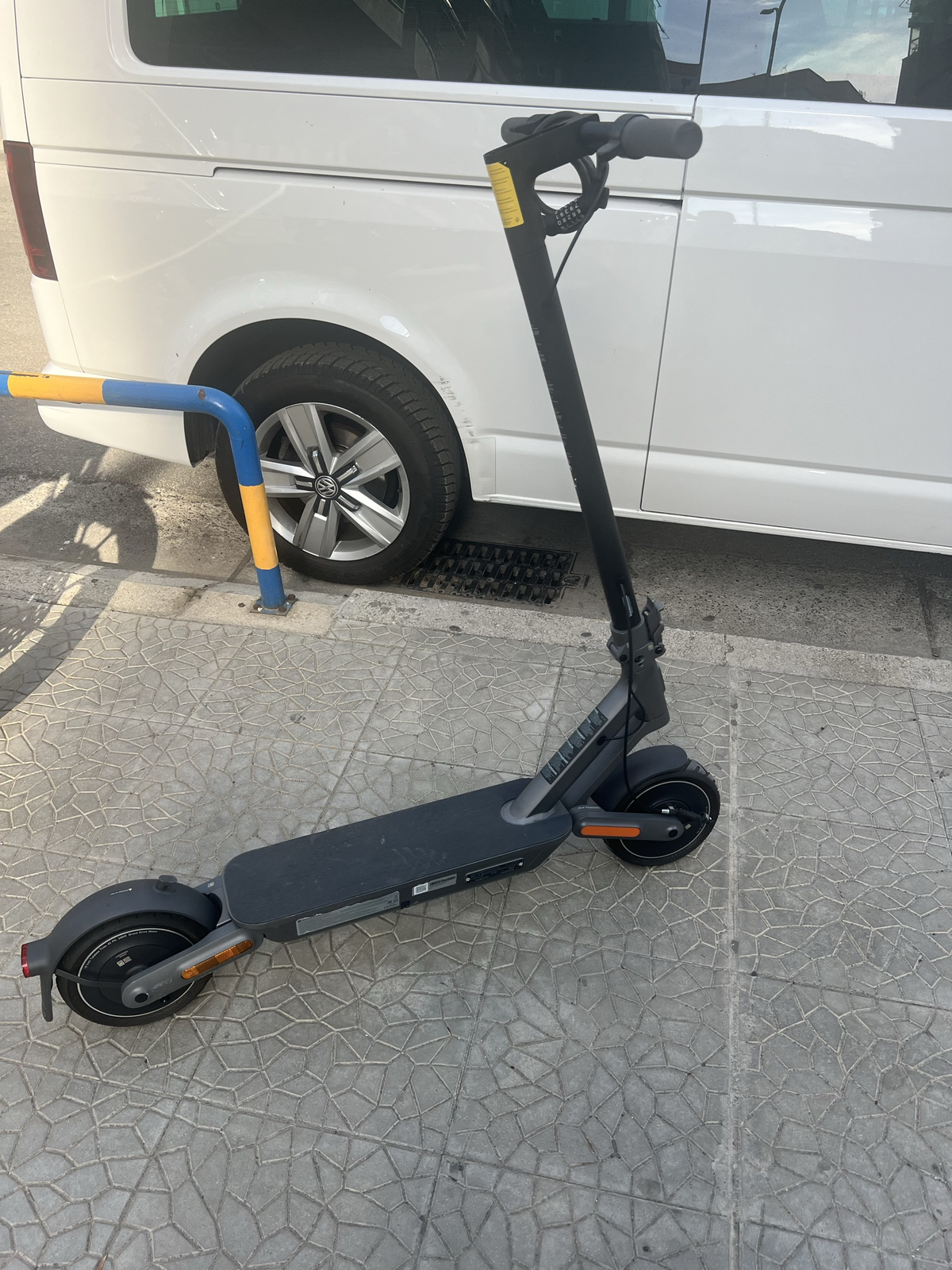 Okazion real!!Scooter elektrik Xiaomi Ultra 4 - 2