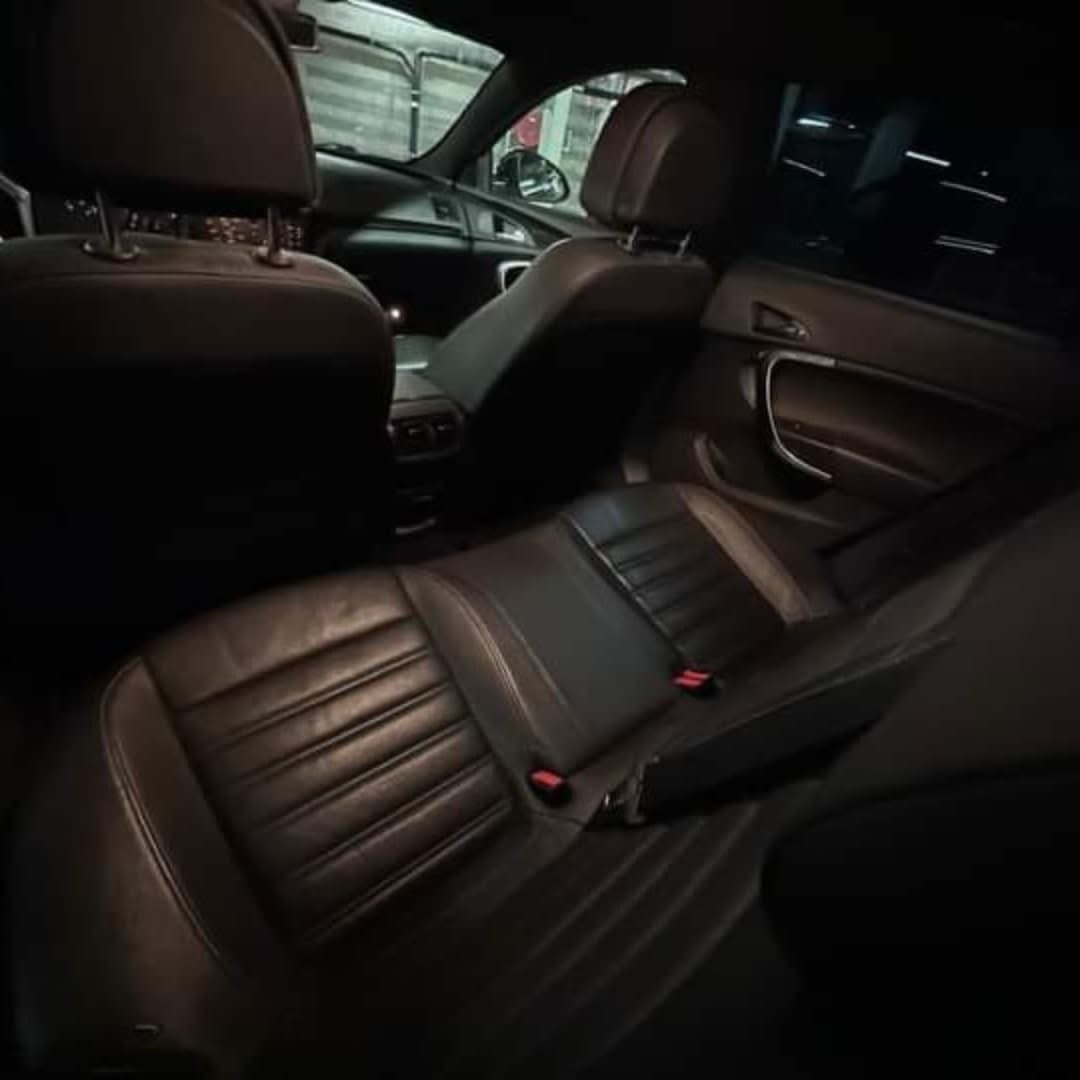 Opel Insignia 2.0/cdti/automat/2010 - 3