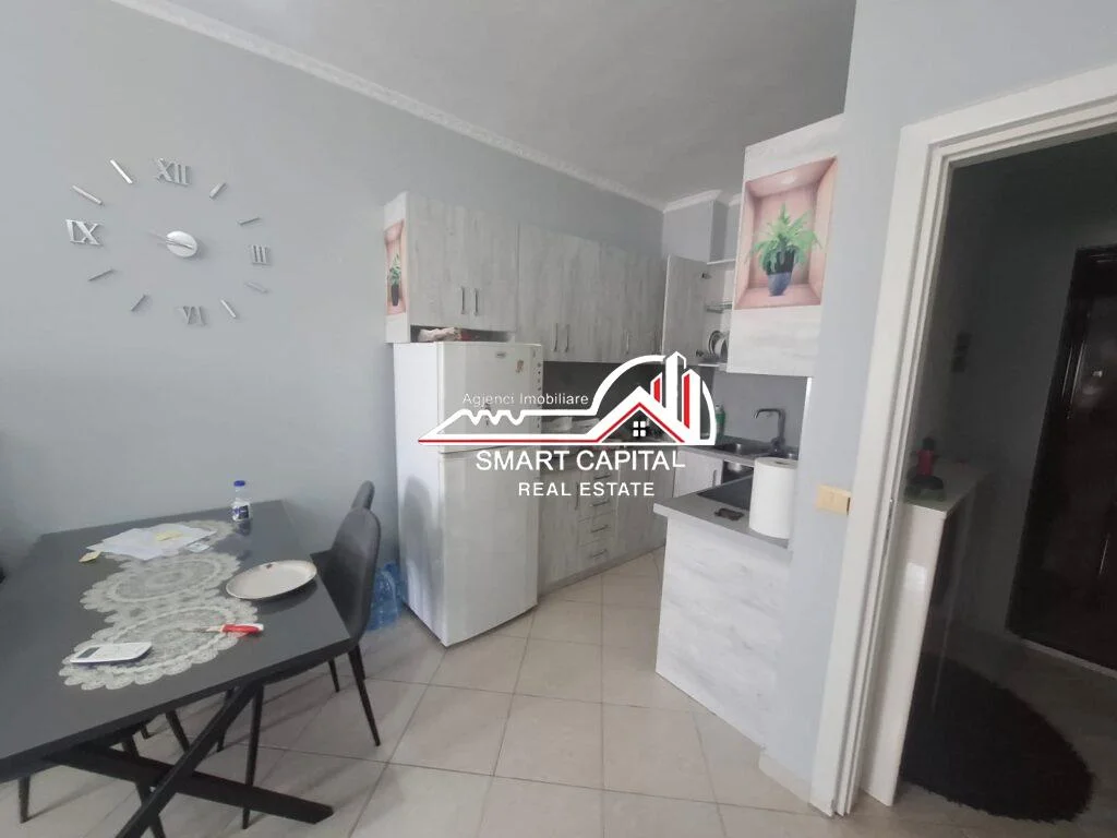 SHITET APARTAMENT 1+1 NË AFËRSI TË KISHËS ORTODOKSE,VLORË! - 3