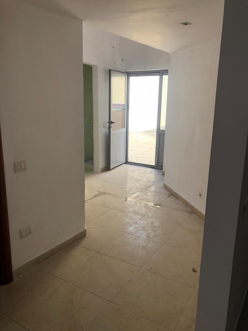 SHITET APARTAMENT 2+1+GARAZH  PRANE PLAZHIT ILIRIA NE DURRES - 3