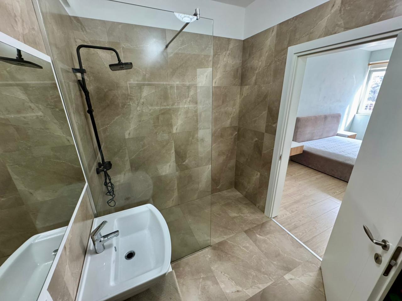 🏡✨ SHITET APARTAMENT MODERN 2+1+2 – KOMPLEKSI FZ, LIQENI I THATË, TIRANË ✨ - 4