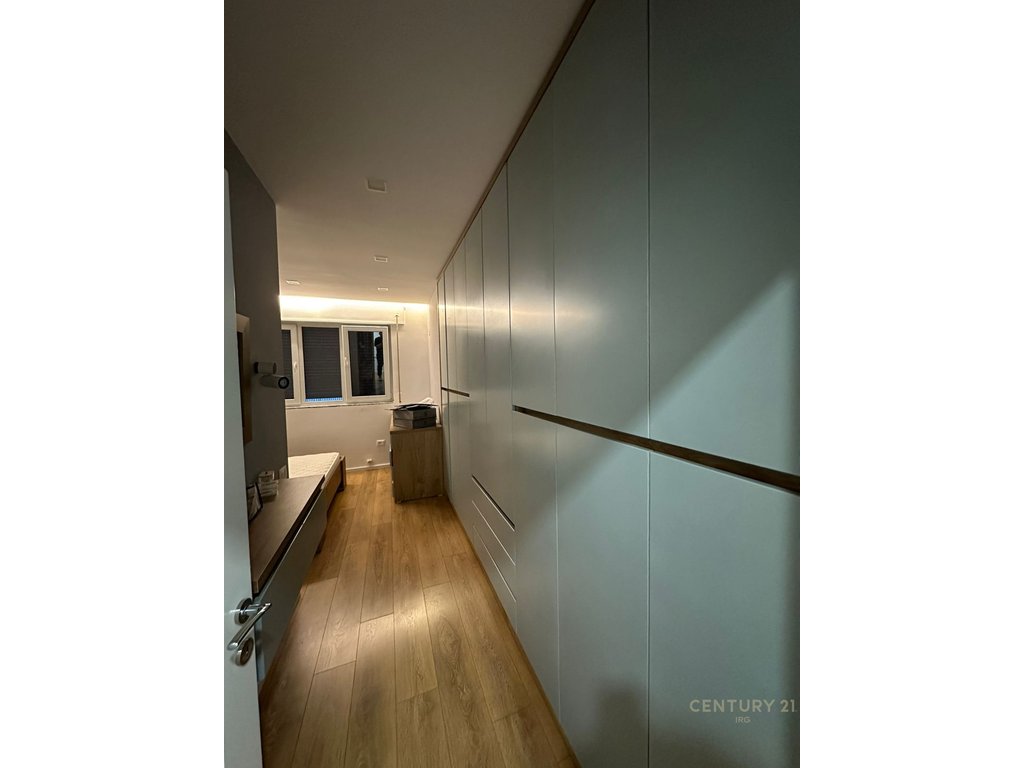 APARTAMENT ME QIRA 1+1 TEK KOMUNA E PARISIT! - 2