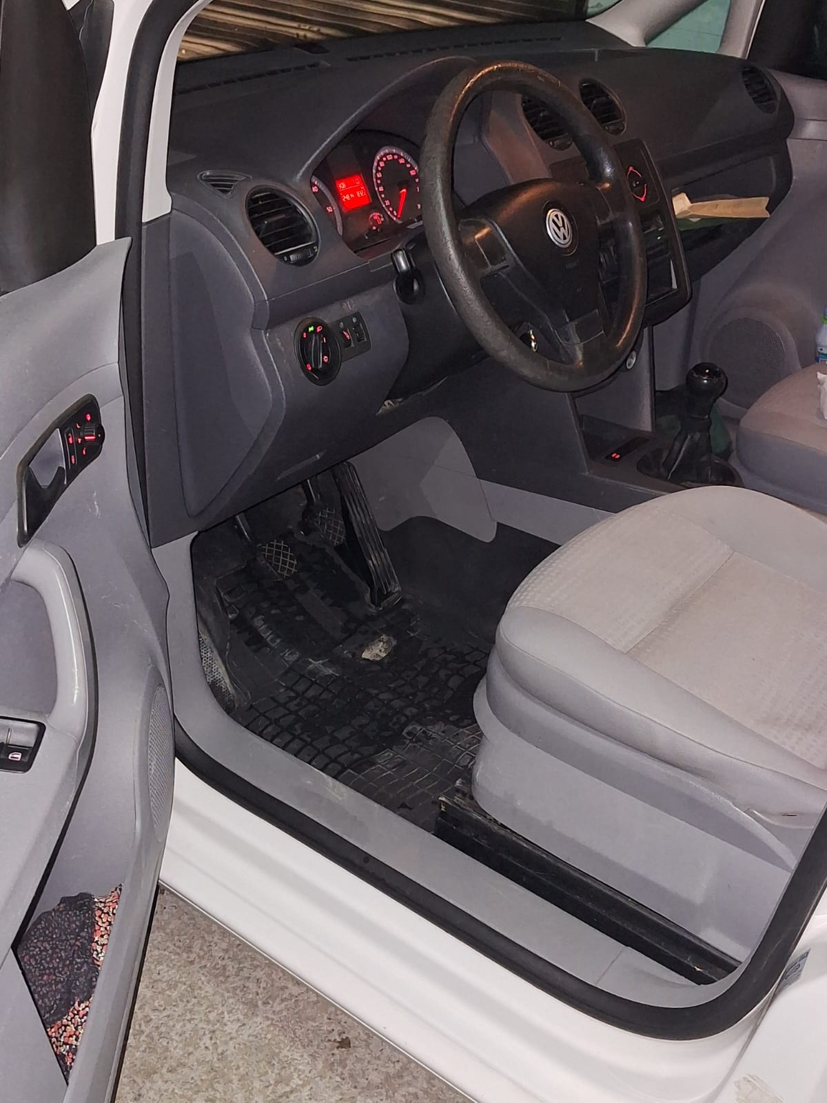 VW CADDY 2.0 SDI 2011 , 124.000 KM - 5