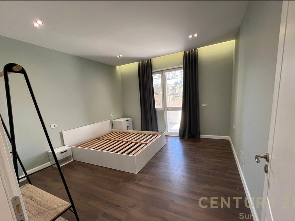 Apartament 2+1 Për Shitje në zonen e Kopshtit Botanik Zoologjik, Tiranë 210,000 € - 3