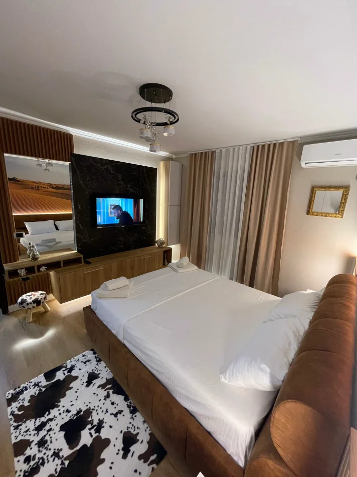 Apartament me qira – përballë Delijorgjit ! - 6