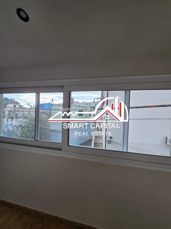 SHITET APARTAMENT PRANË BASHKISË VLORË! - 6