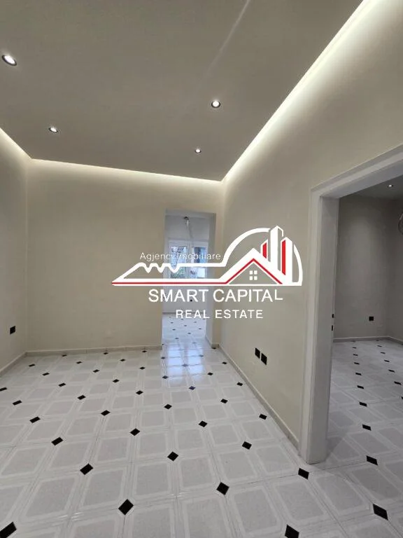 SHITET APARTAMENT PRANË BASHKISË VLORË! - 2