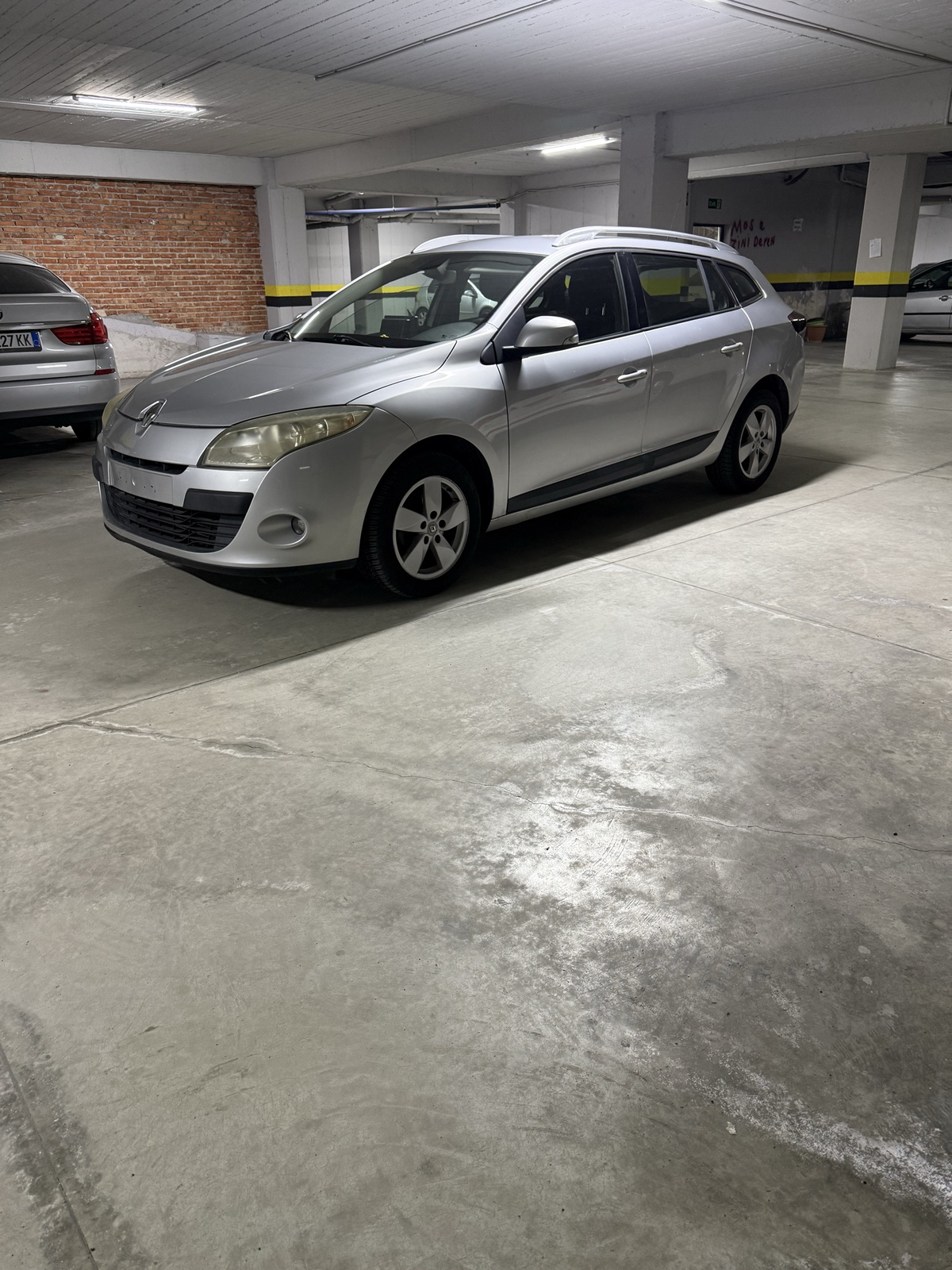 RENO MEGAN 1.5 NAFT VITI 2010 MANUAL SUPER EKONOMIKE.ME DOGAN TE PAGUAR.210 MI KM.3200€-VENDODHJA TI - 1