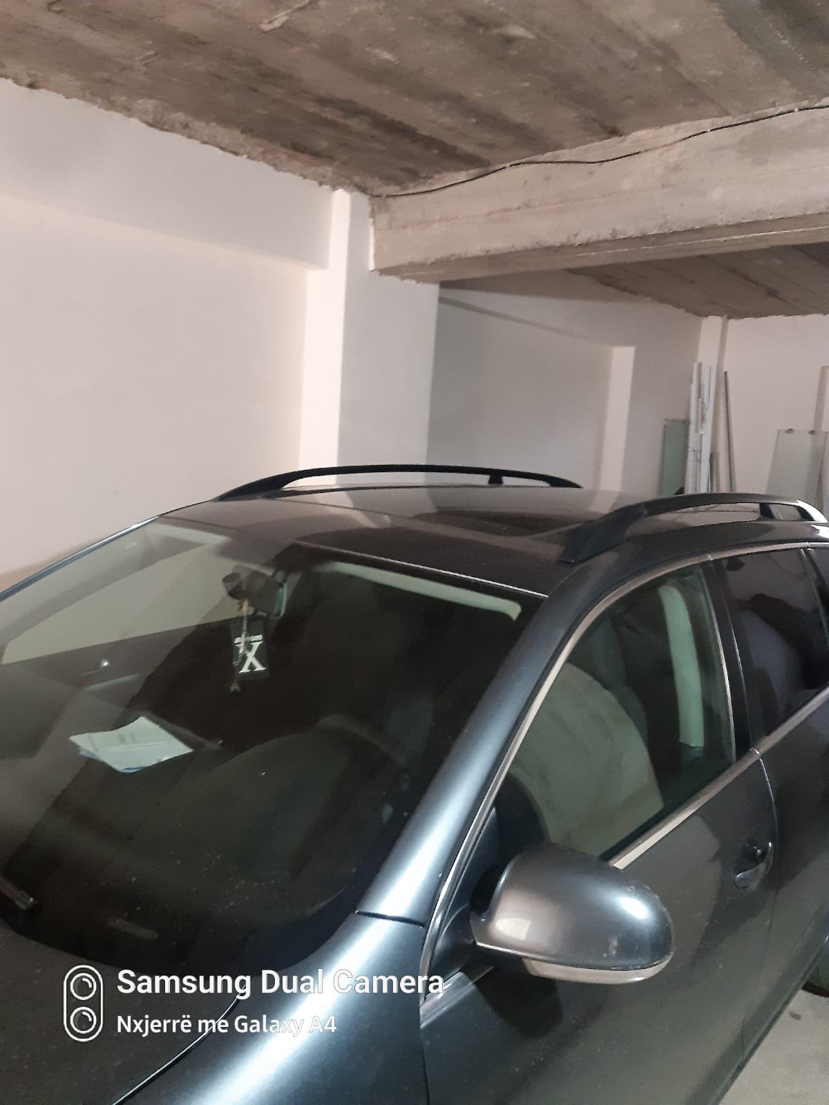 Shitet Golf 5 viti 2008 1.6 Benzinë Gas 3000€ - 2