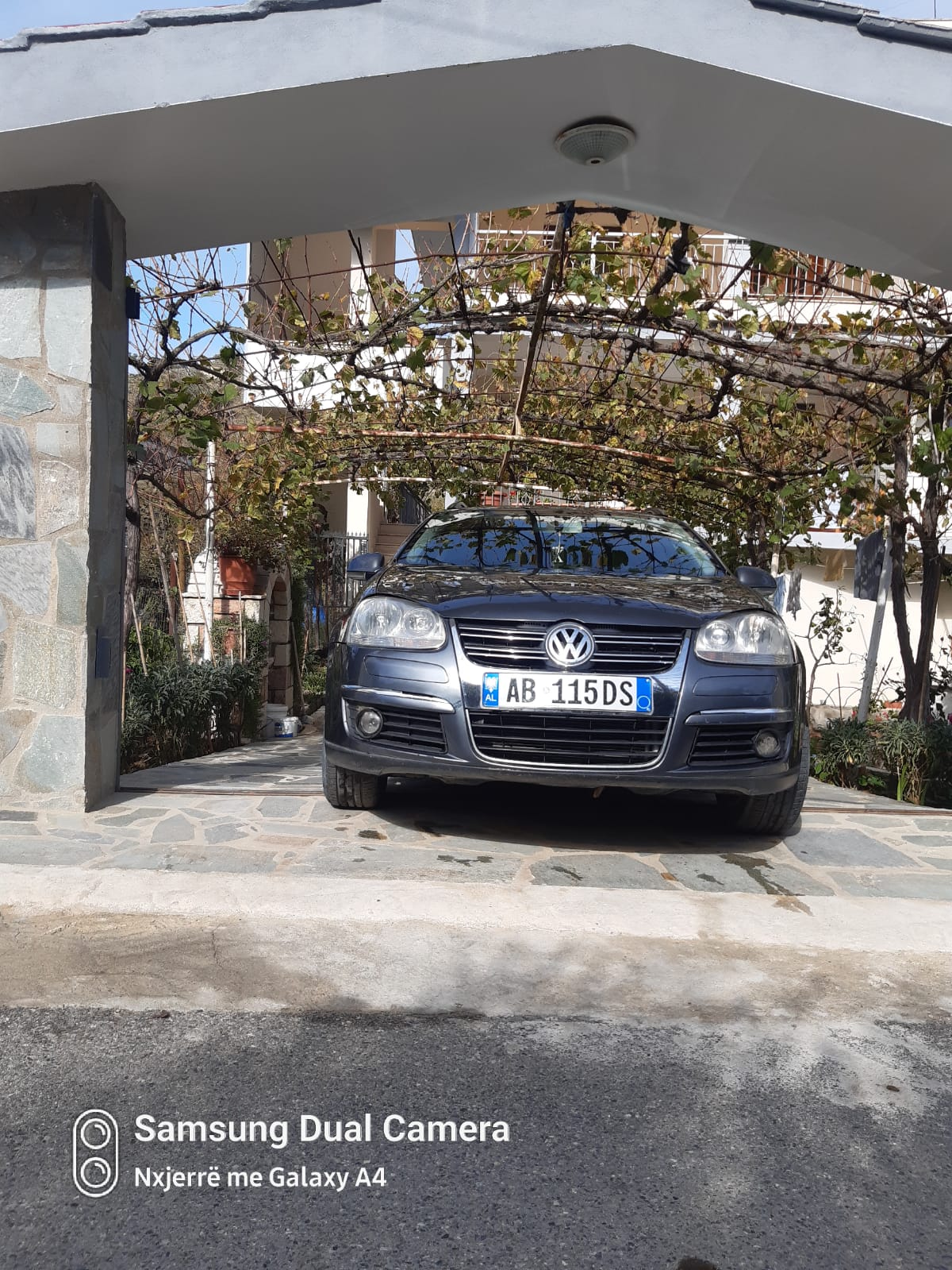 Shitet Golf 5 viti 2008 1.6 Benzinë Gas 3000€ - 10