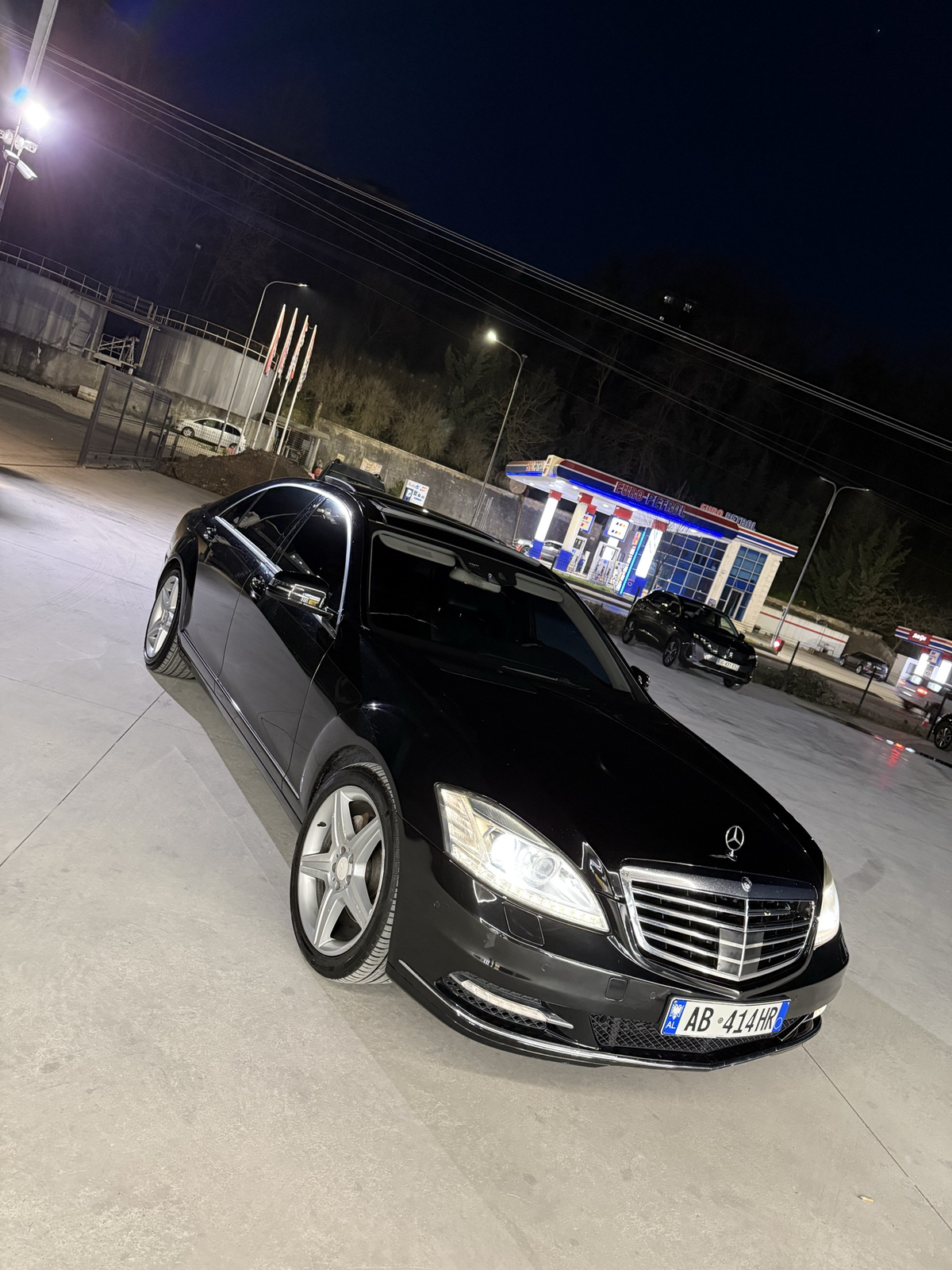 Mercedes-Benz - 1