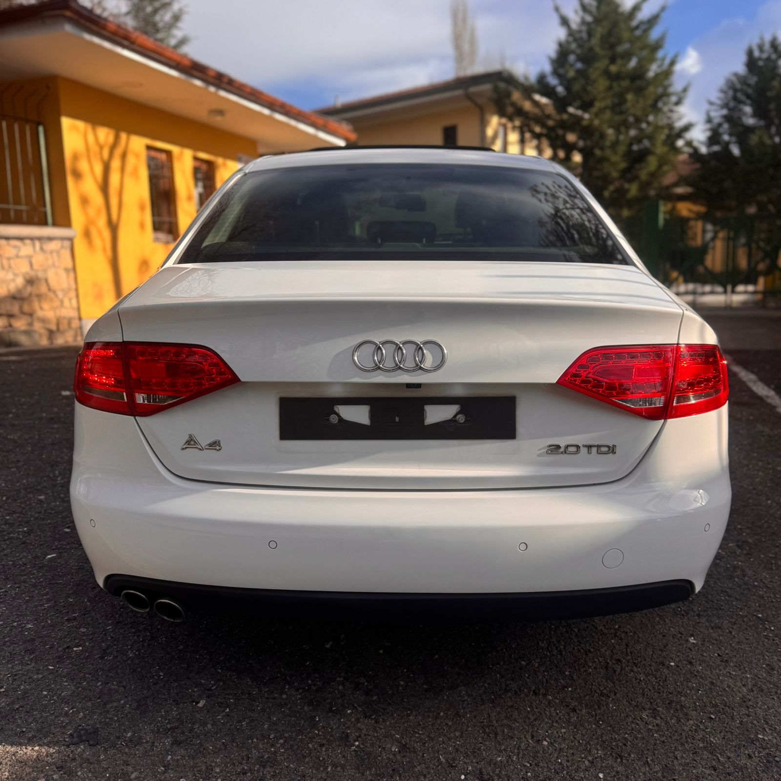 Shes Audi A4 - 5
