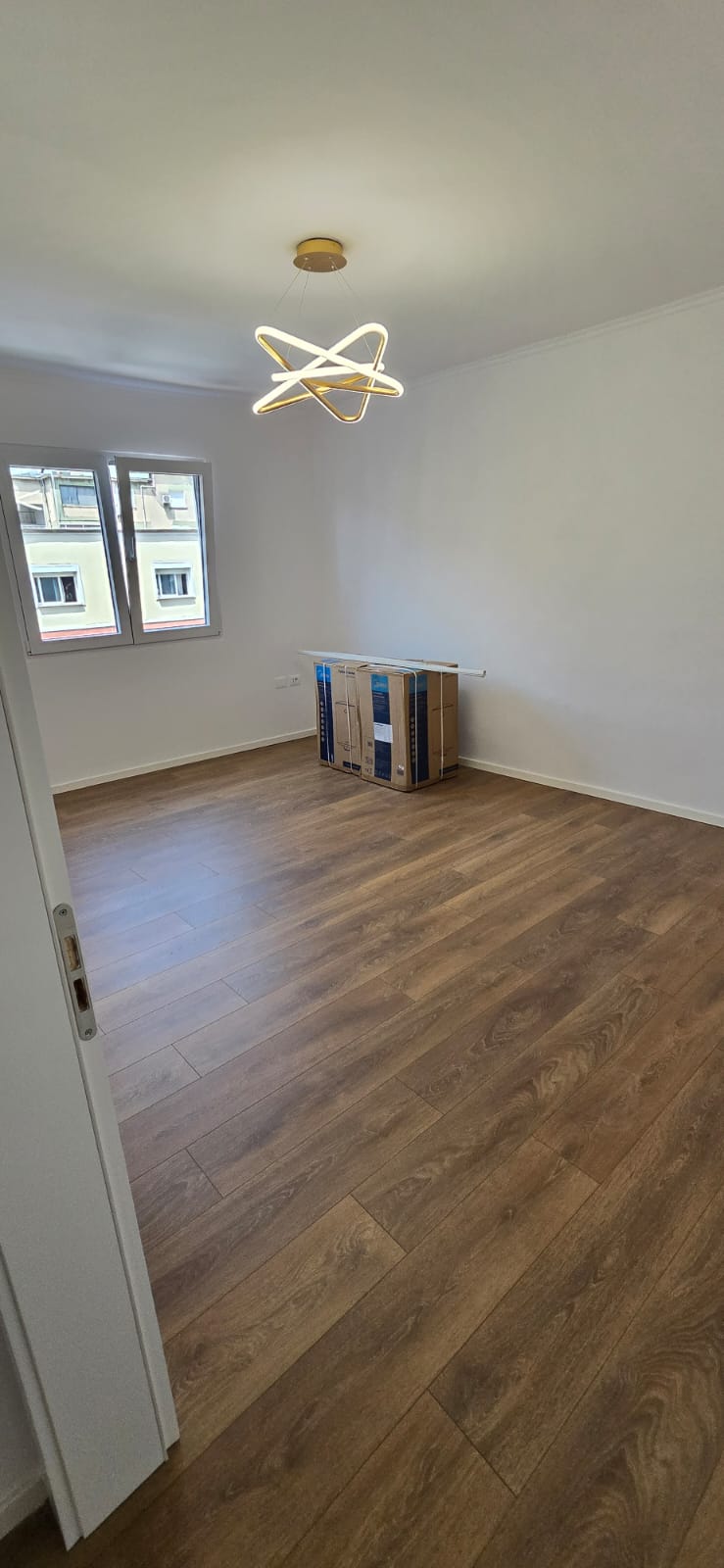 🏡✨ SHITET APARTAMENT 1+1 – RRUGA NDRE MJEDA, TIRANË ✨ - 2