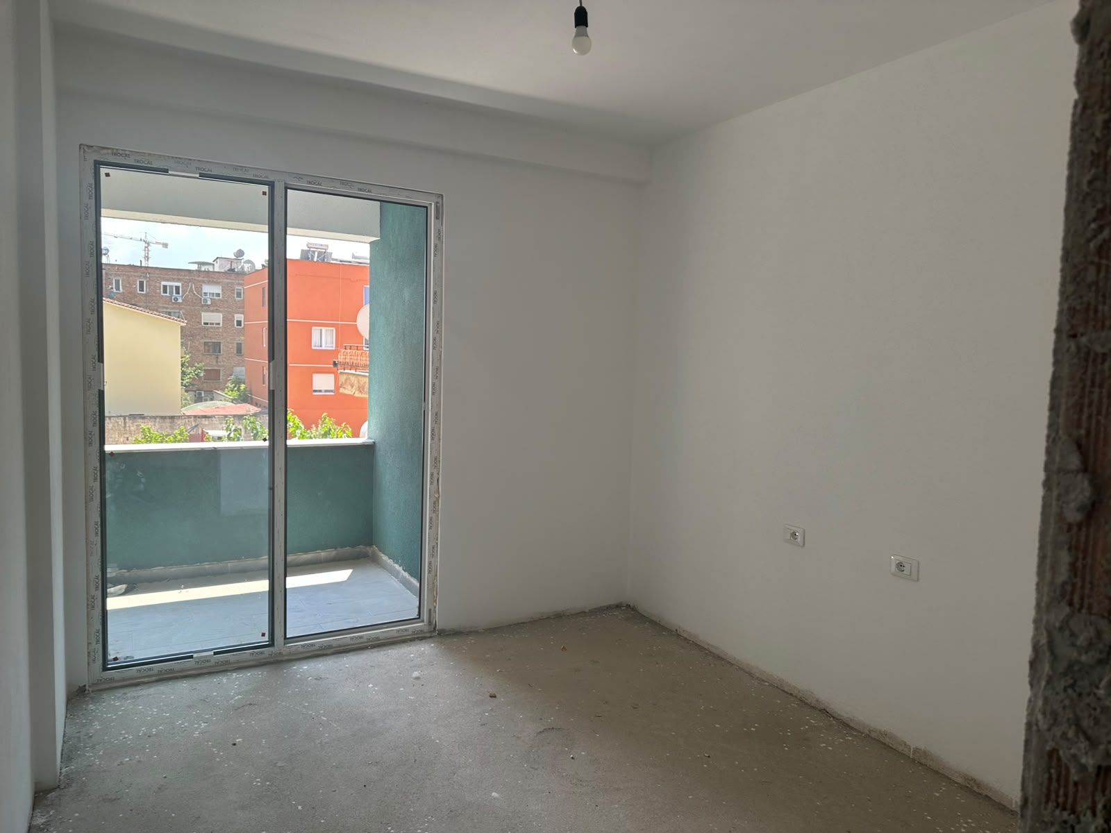 đĄâš SHITET APARTAMENT 2+1+2 â OXHAKU, PRANĂ RESTORANTIT IJA âš - 4