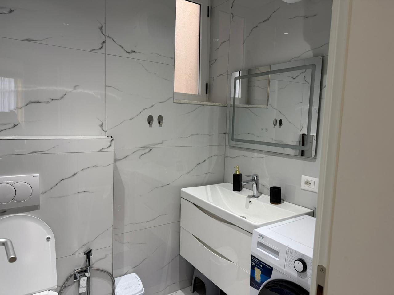 Shitet Apartament 2+1 në Rrugën Frosina Plaku, pranë Inxhinerisë së Ndërtimit. - 4