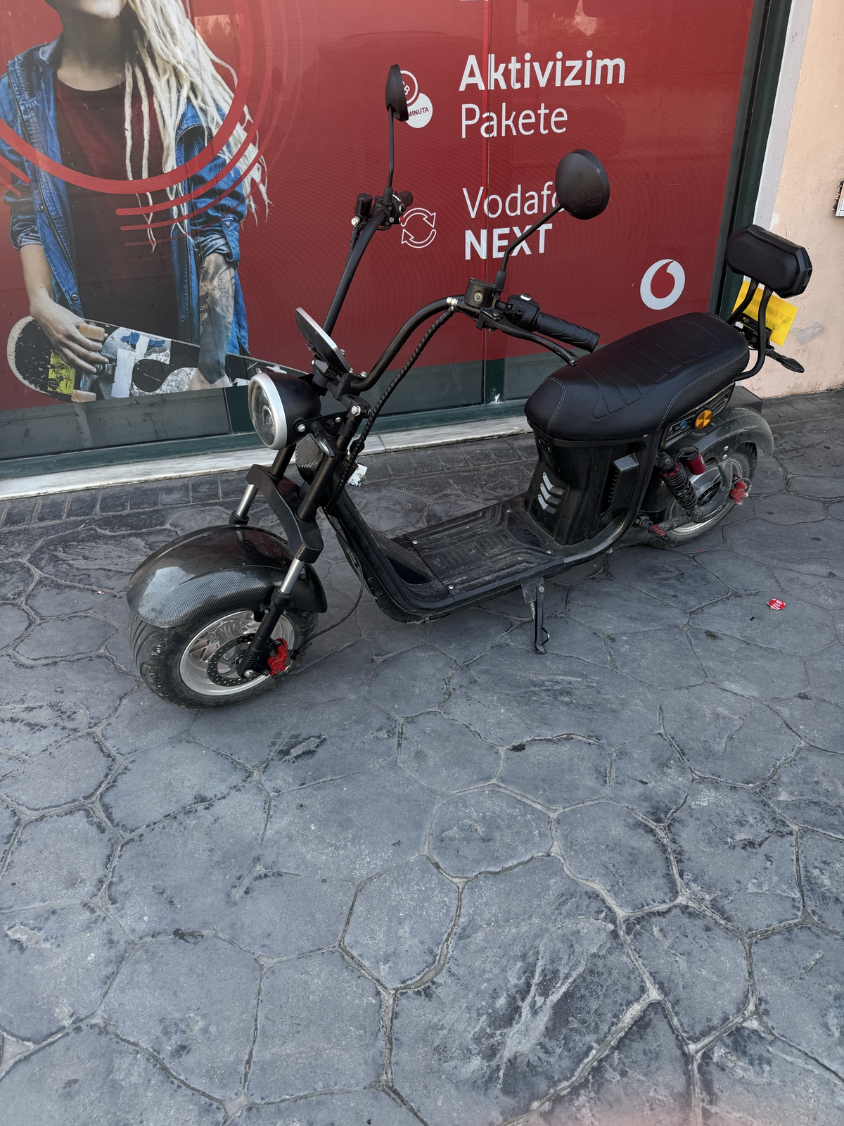 Motorr elektrik i muaj i perdor i bler 1 milion e 300 mi lek - 3
