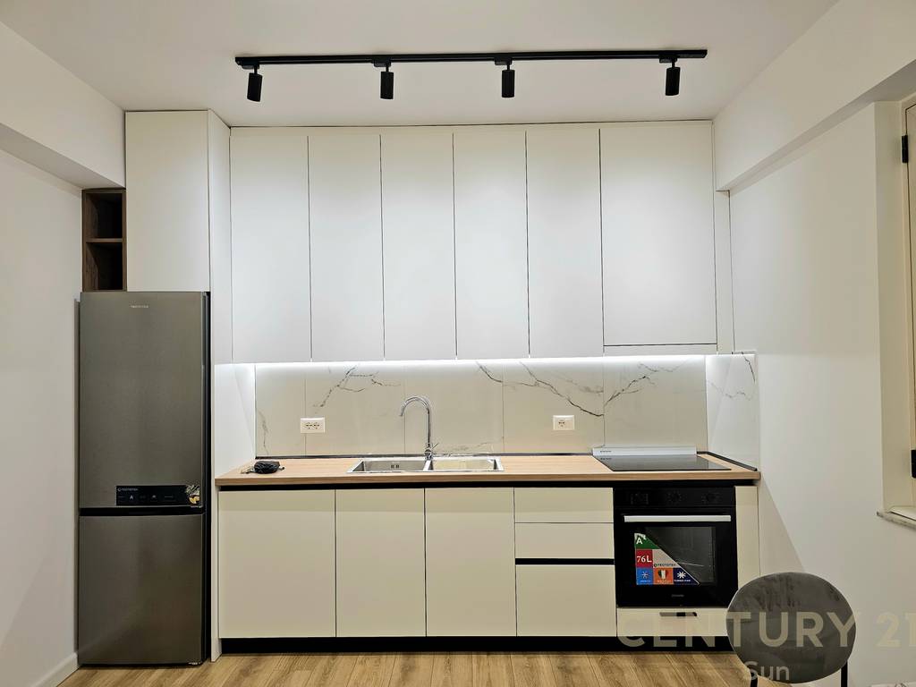 APARTAMENT 1+1 PER QIRA PRANE 21 DHJETORIT. 630 € /Muaj
