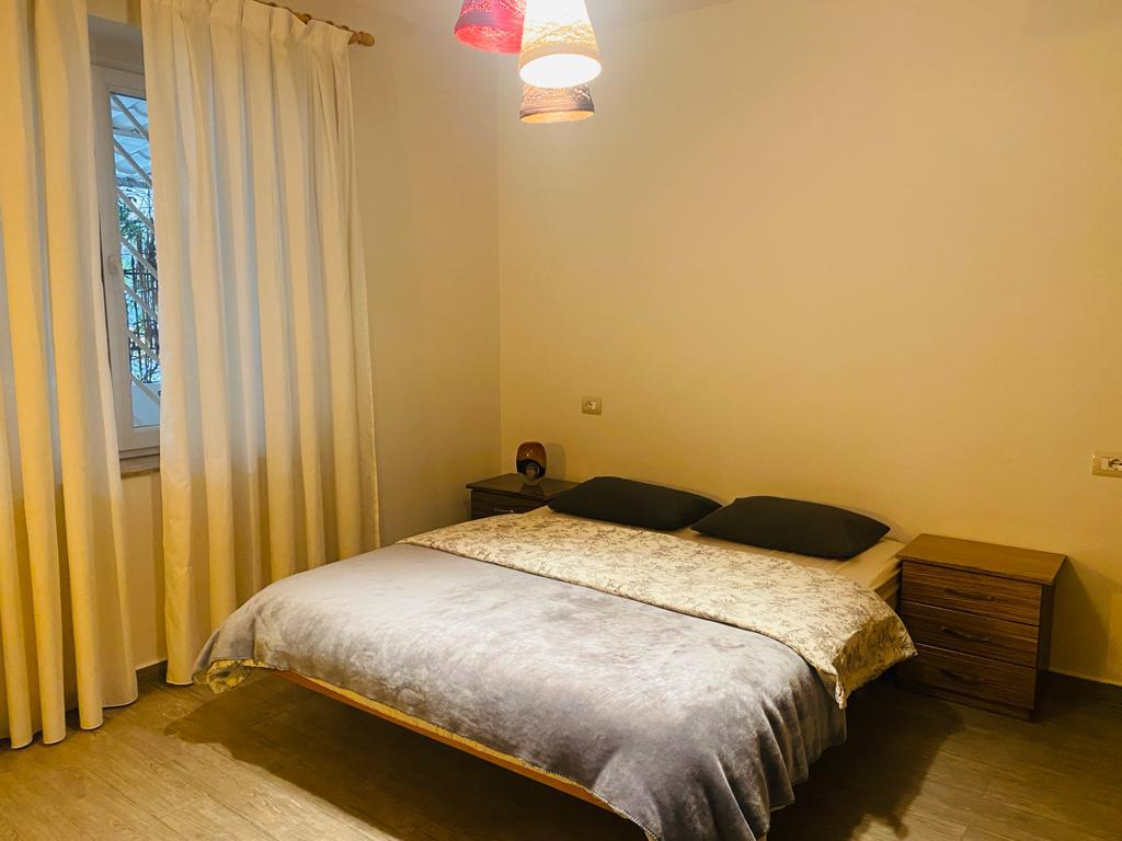 SHITET APARTAMENT 2+1+ VERANDE DHE DEPO VASIL SHANTO  258.000 euro - 2