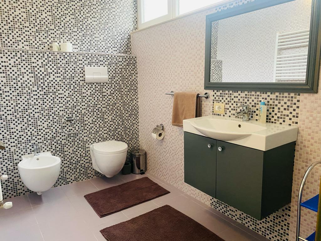SHITET APARTAMENT 2+1+ VERANDE DHE DEPO VASIL SHANTO  258.000 euro - 3
