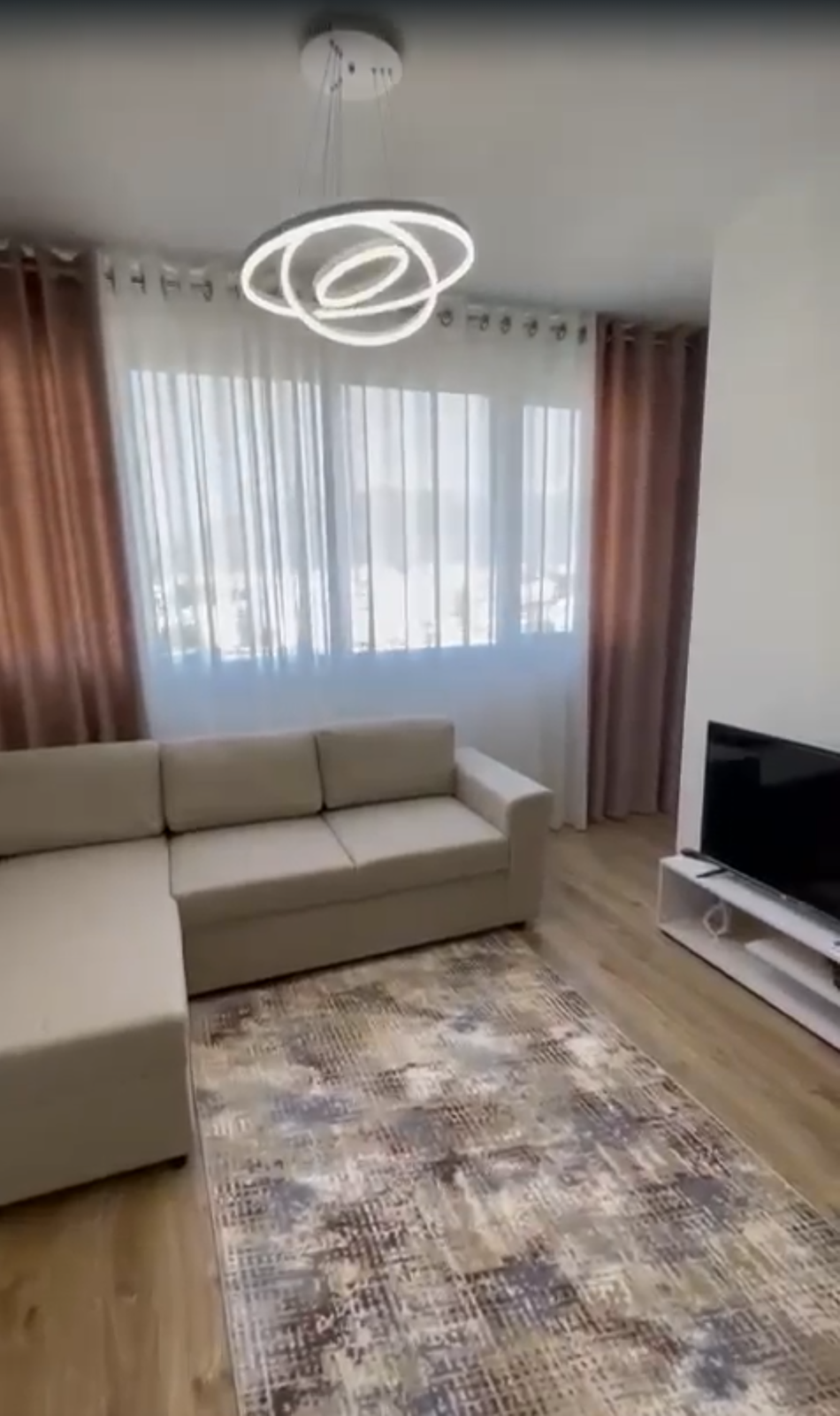 🏡✨ SHITET APARTAMENT 2+1 I MOBILUAR – TIRANA GOLDEN PARK 3 ✨