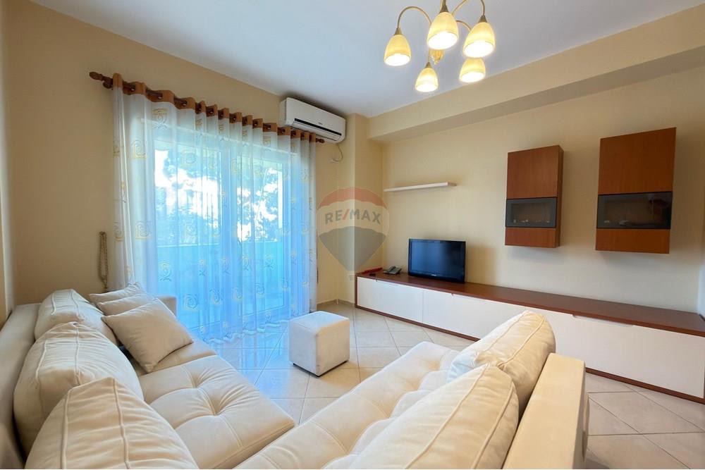 Apartament 2+1+2 per qira Zogu i Zi!