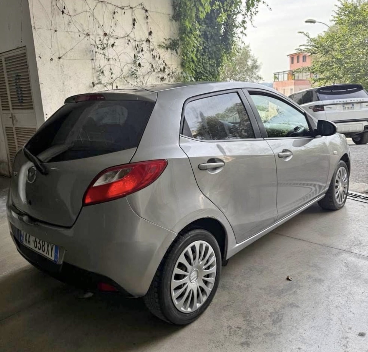 Shitet mazda2 - 2