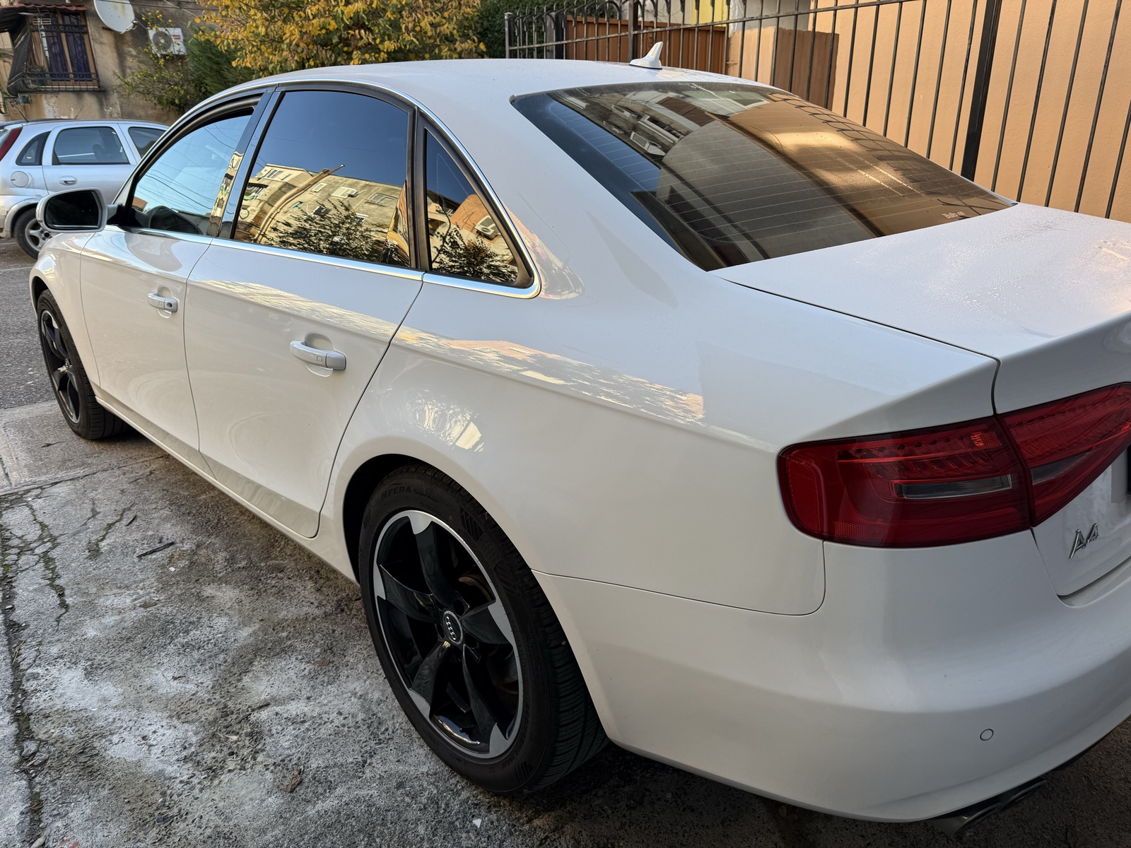 Audi A4 2.0TDI Quattro - 5