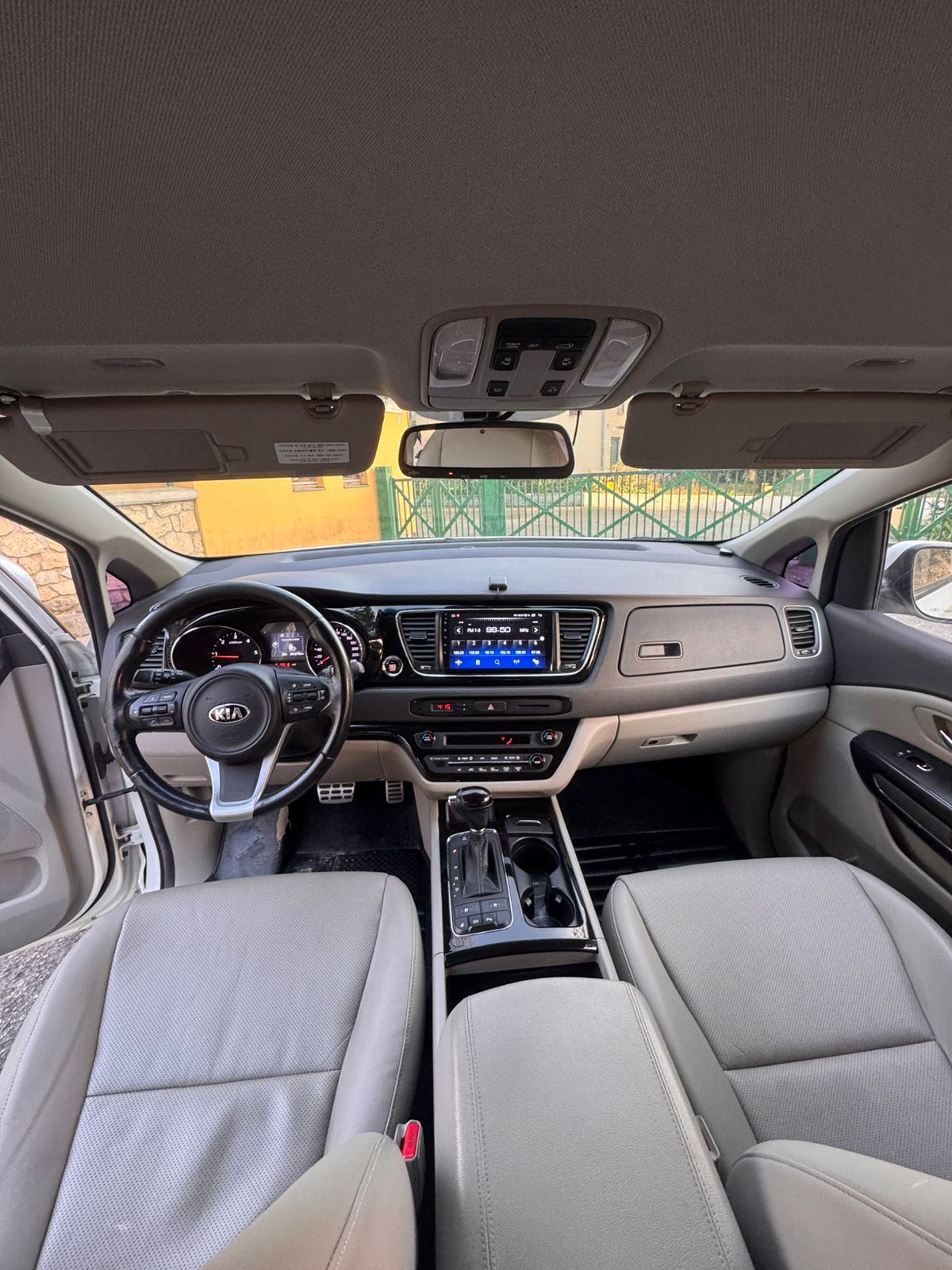 Shes Kia Carnival 9 vendeshe - 2