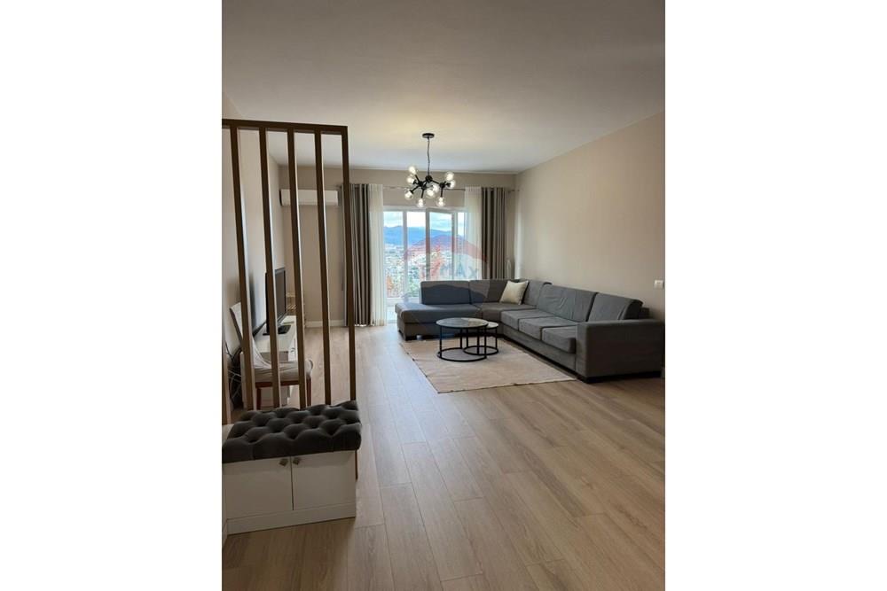 Jepet me qira Apartament 2+1+2  tek Kopshti Botanik - 2