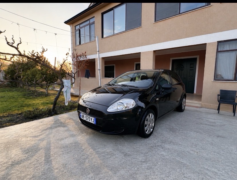Fiat Grande Punto - 2