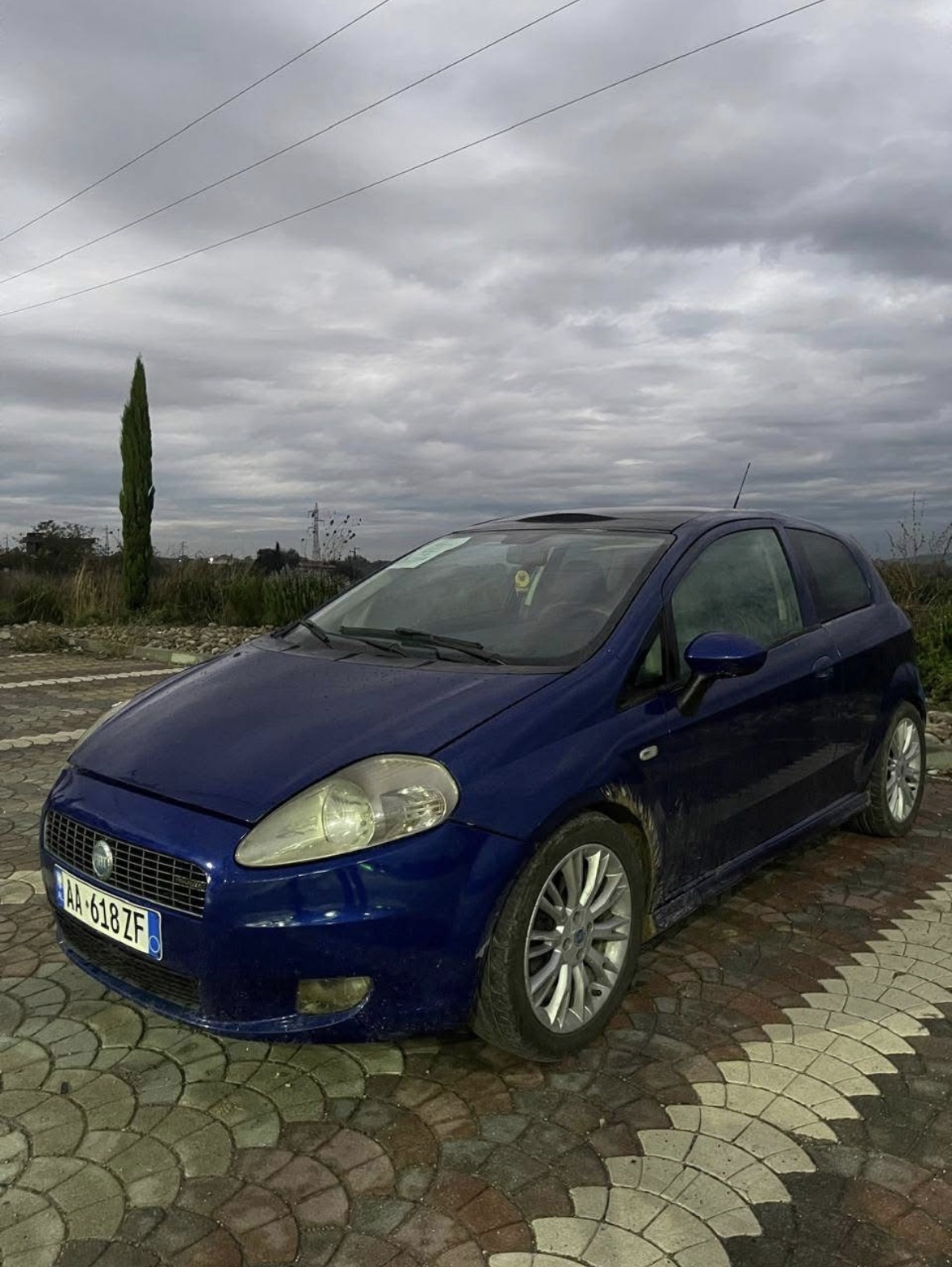 shitet fiat grande punto motorr 1.9 nafte viti 2007 full panoram kambjo manuale 6+r disqe sportive - 6