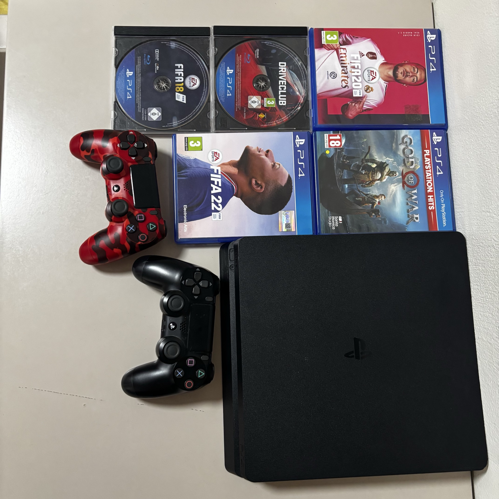 Ps4 slim i perdorur - 2