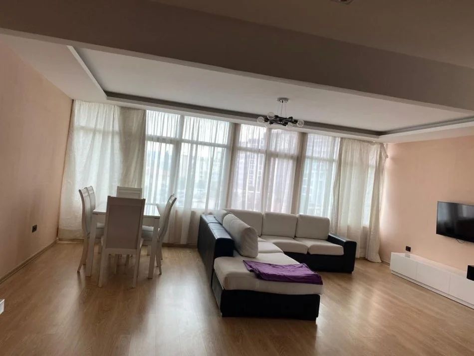 Jepet me qera apartment i MOBILUAR 2+1 - 6