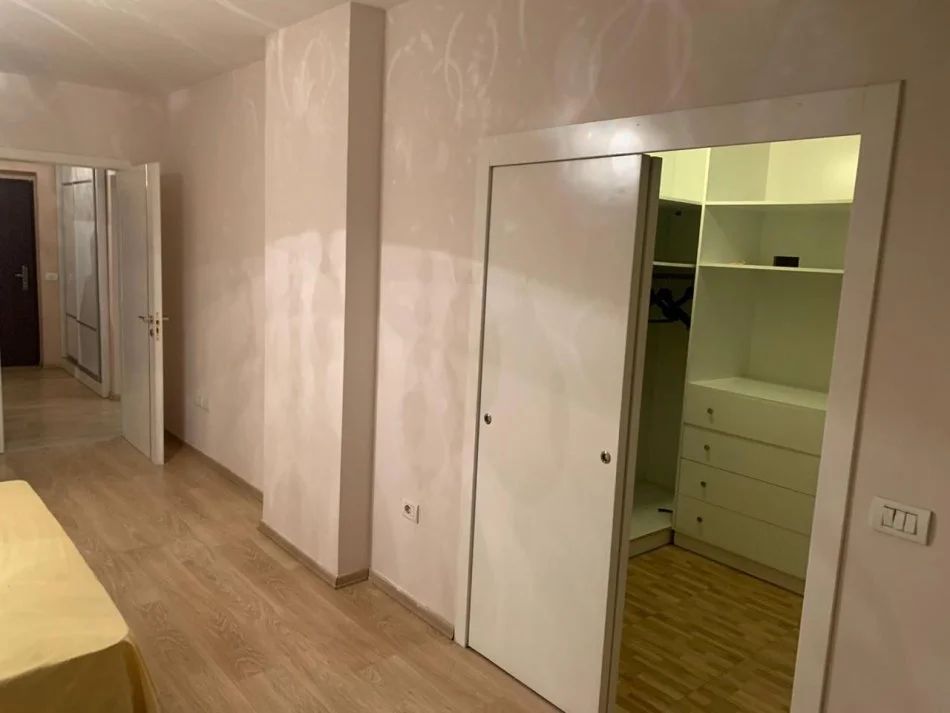 Jepet me qera apartment i MOBILUAR 2+1 - 7
