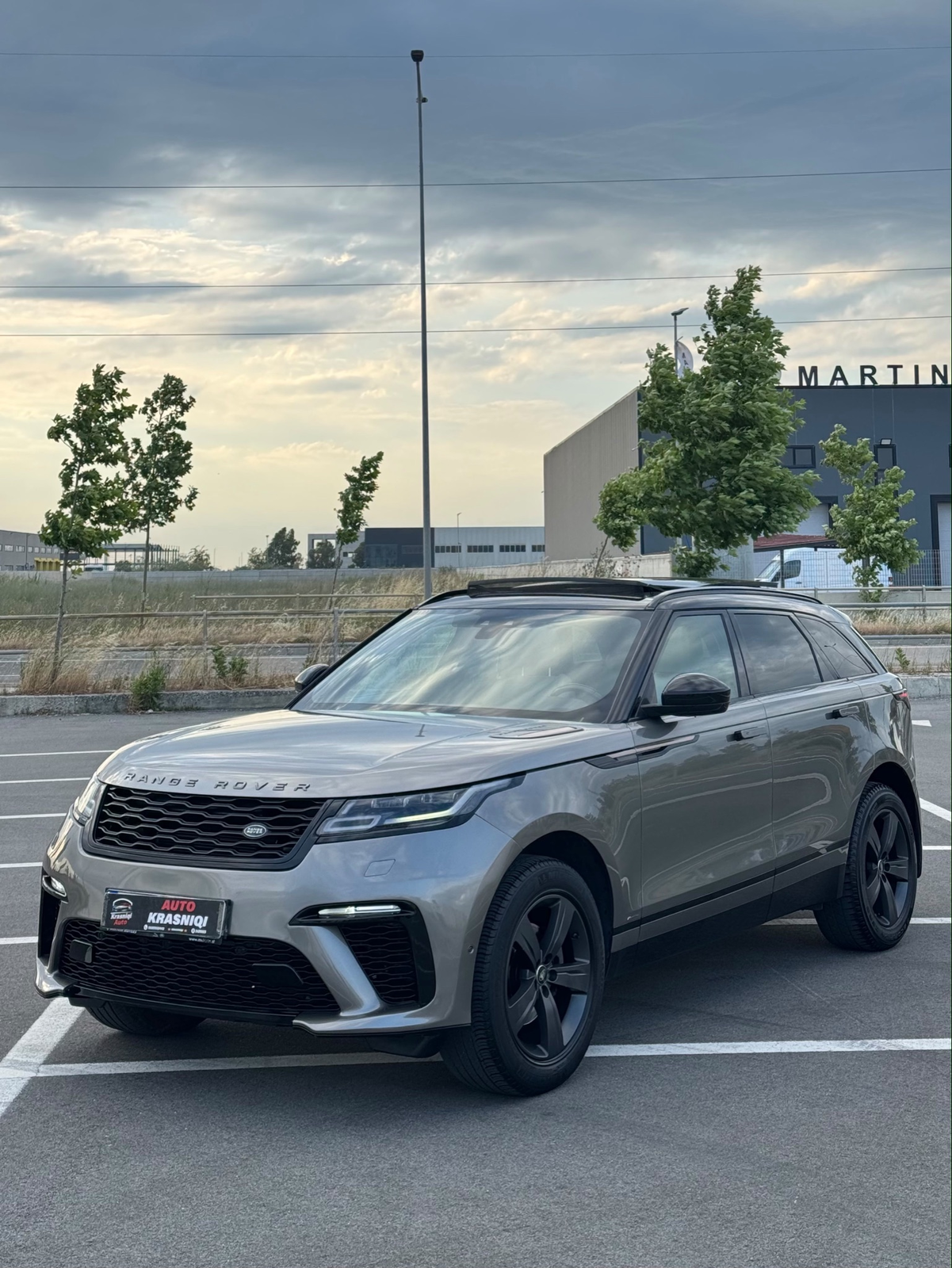 📌 RANGE ROVER VELAR - 3