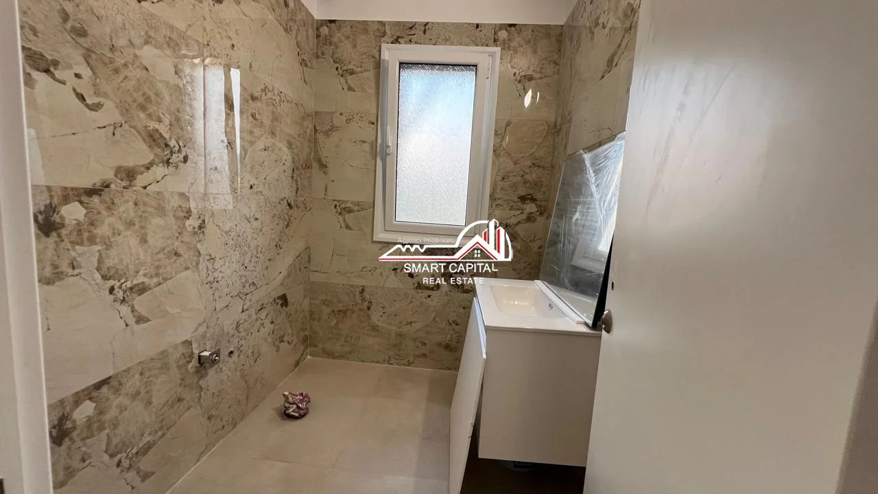 SHITET APARTAMENT 1+1 NË ÇOLE TEK PALLATET E GORISHTIT,VLORË! - 10
