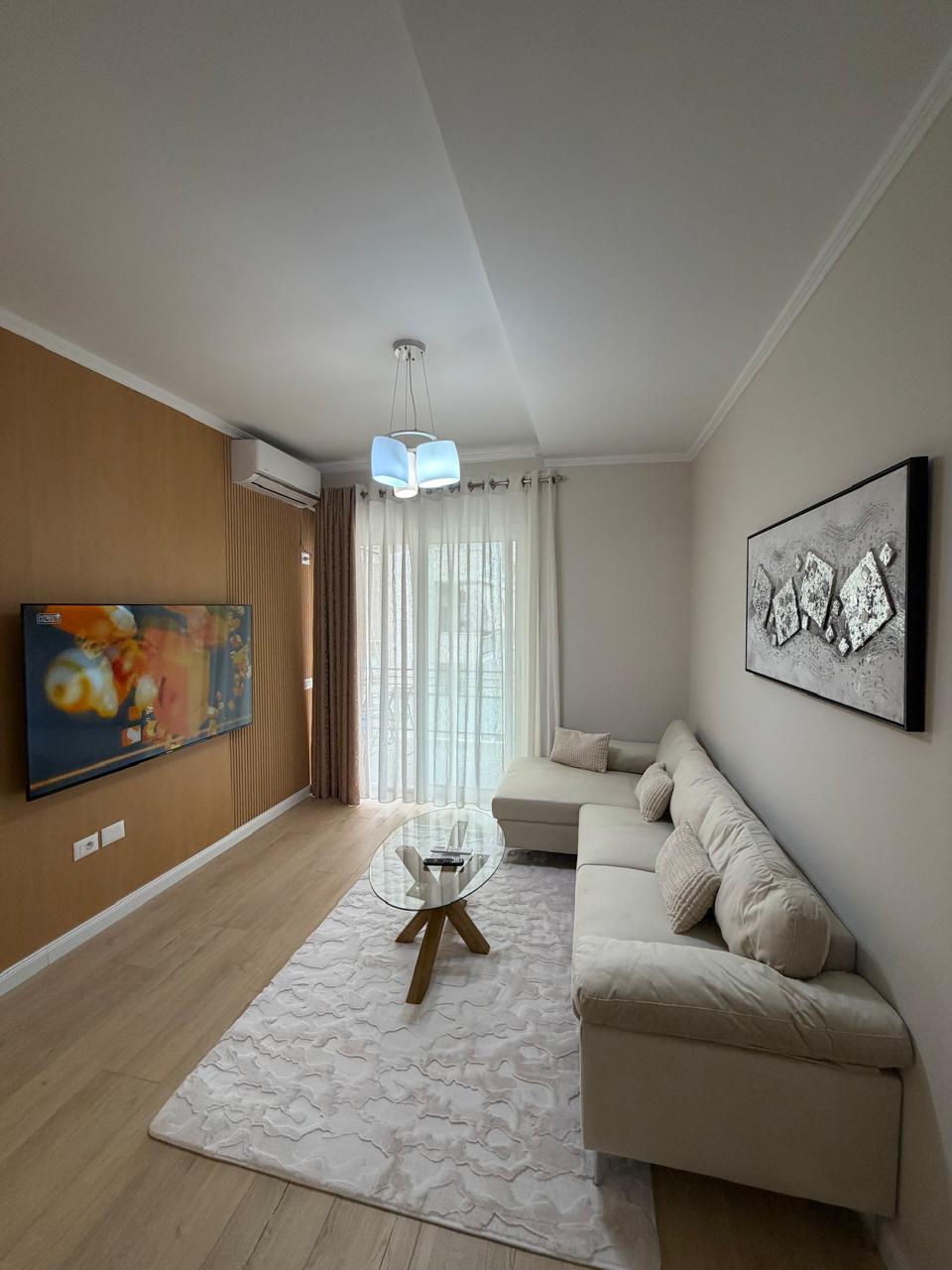 🏡✨ SHITET APARTAMENT 1+1 – KOMPLEKSI GOLDEN PARK, TIRANË ✨