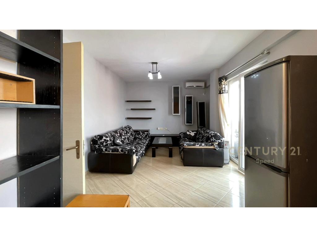 Japim me Qira Apartament 1+1 me verande tek Jordan Misja - 2