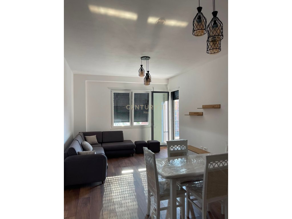 Apartament 2+1+2 plus post parkimi me qira ne Paskuqan! 450 € /Muaj - 1
