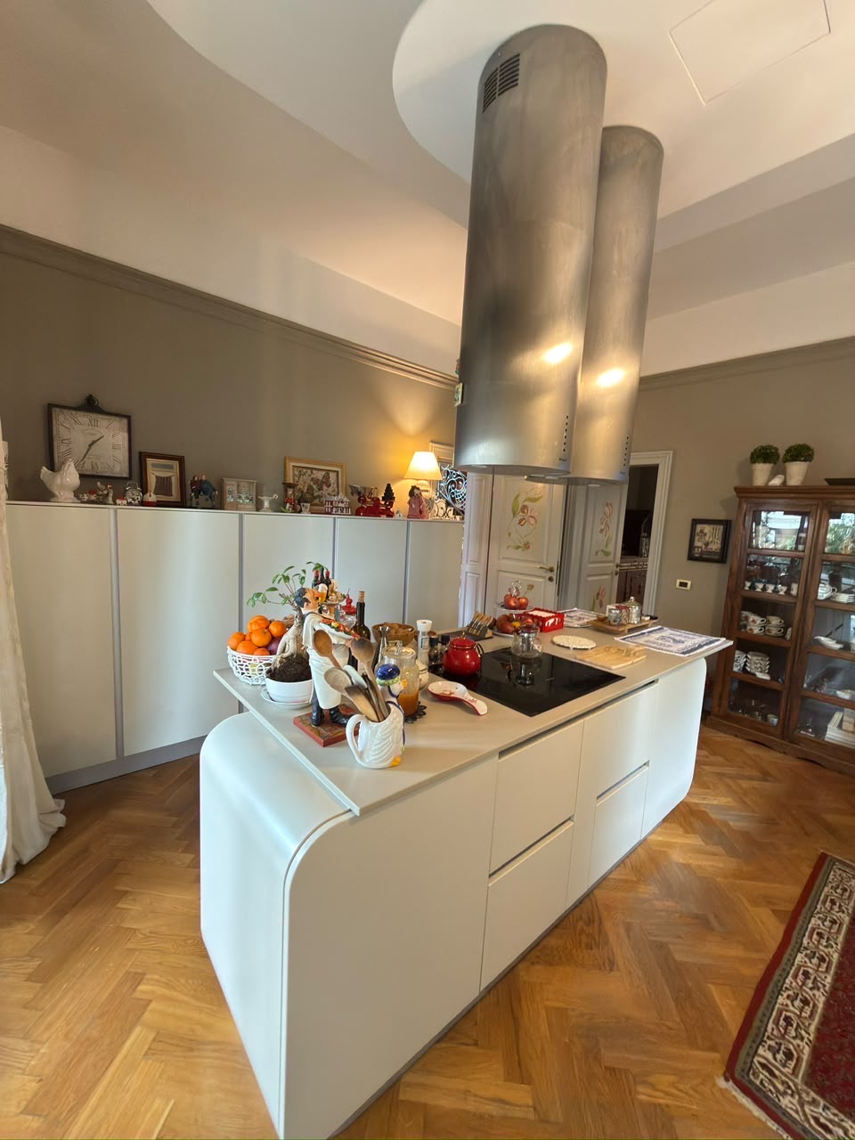 đĄâš SHITET VILĂ INDIVIDUALE KLASIKE â PRANĂ TEG, TIRANĂ âš - 8