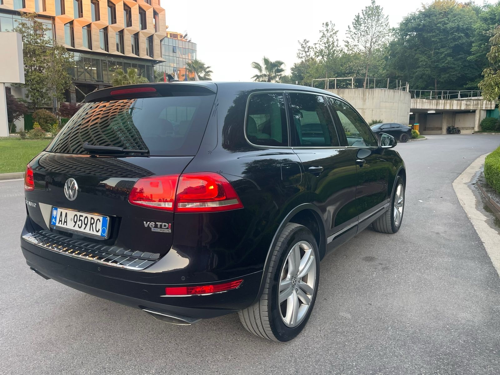 Shitet VW Touareg ne gjendje perfekte - 6