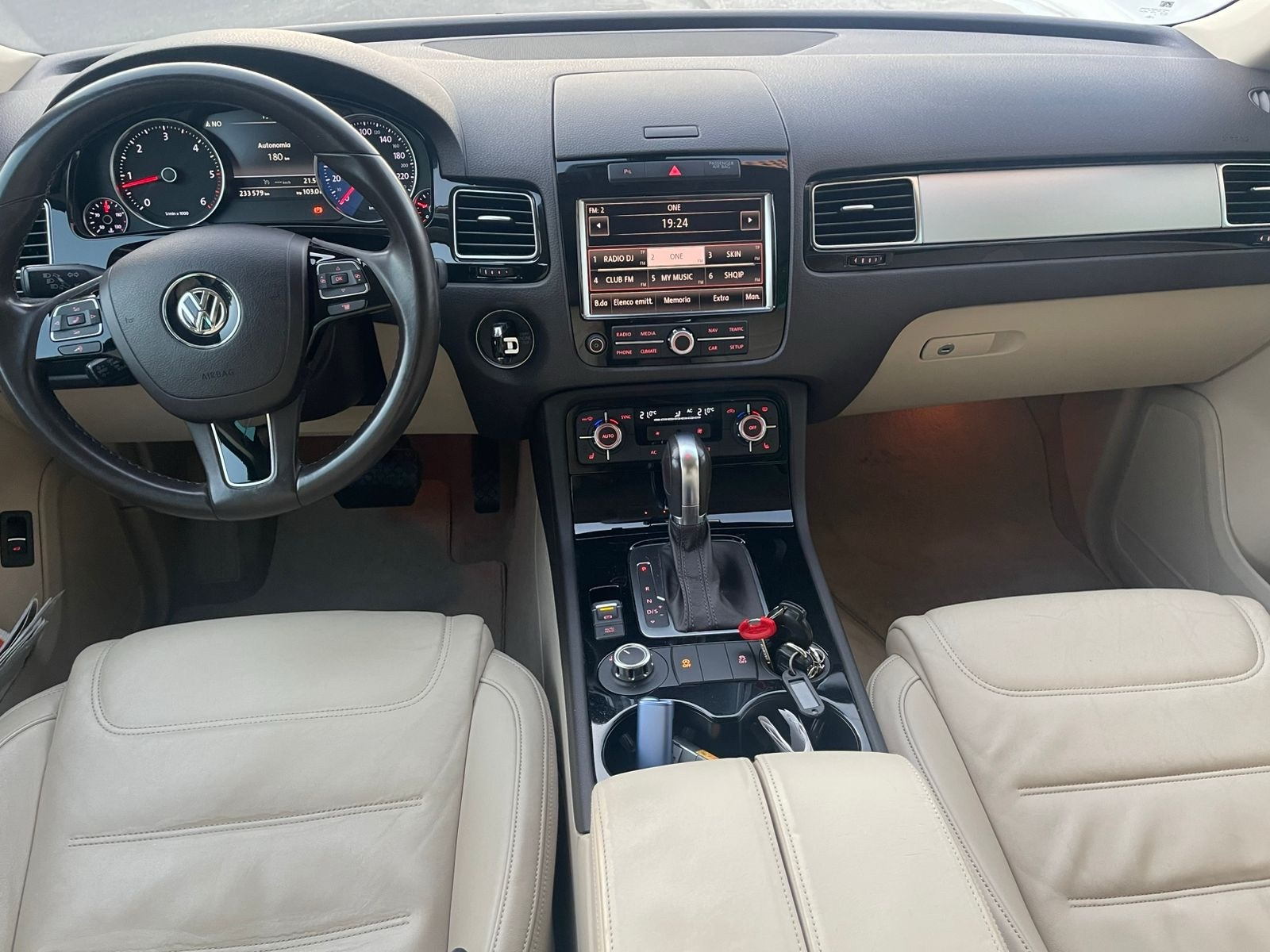 Shitet VW Touareg ne gjendje perfekte - 7