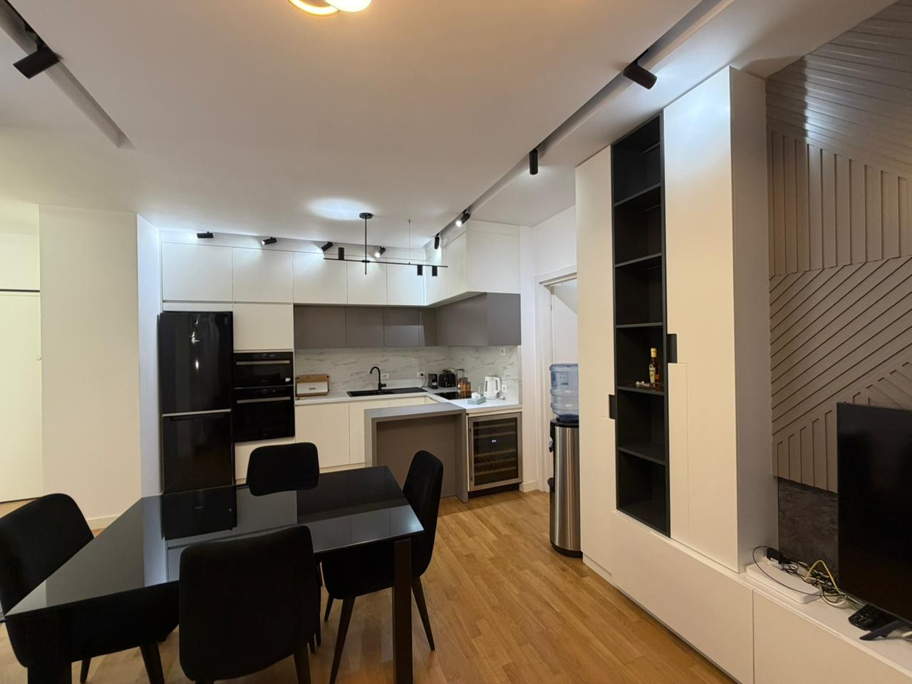 Jepet me qira apartament 2+1+2+ post parkimi tek "Quartum Residence"!! - 2
