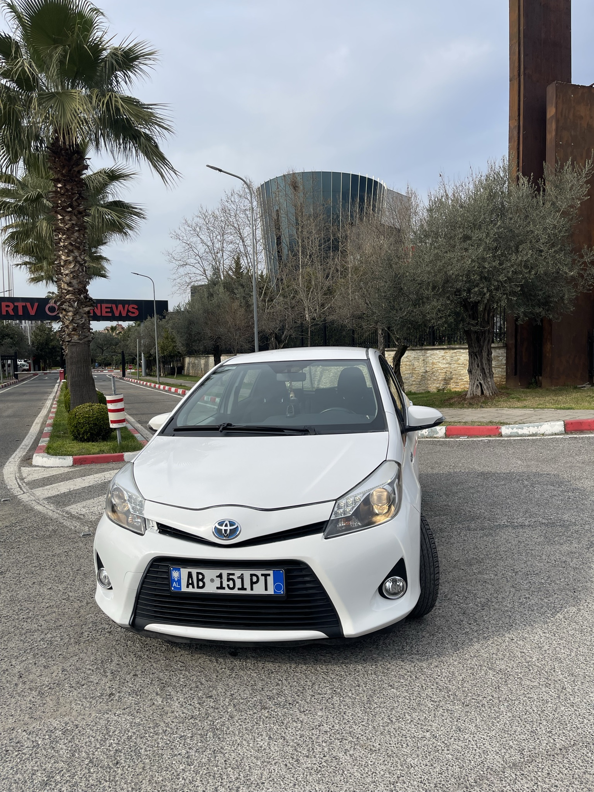 Toyota Yaris 1.5 Hybrid Automat - 3