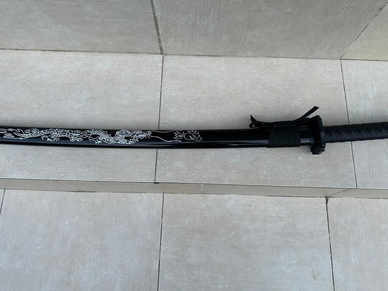 ⚔️ Shpatë Katana 100cm – Dekor / Cosplay(Plastike)