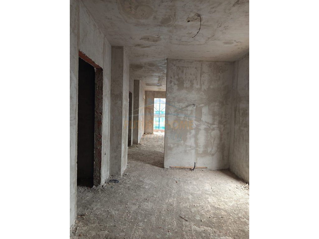 Shitet, Apartament 3+1+2+Post parkimi, Bulevardi Bajram Curri, Tiranë. - 2