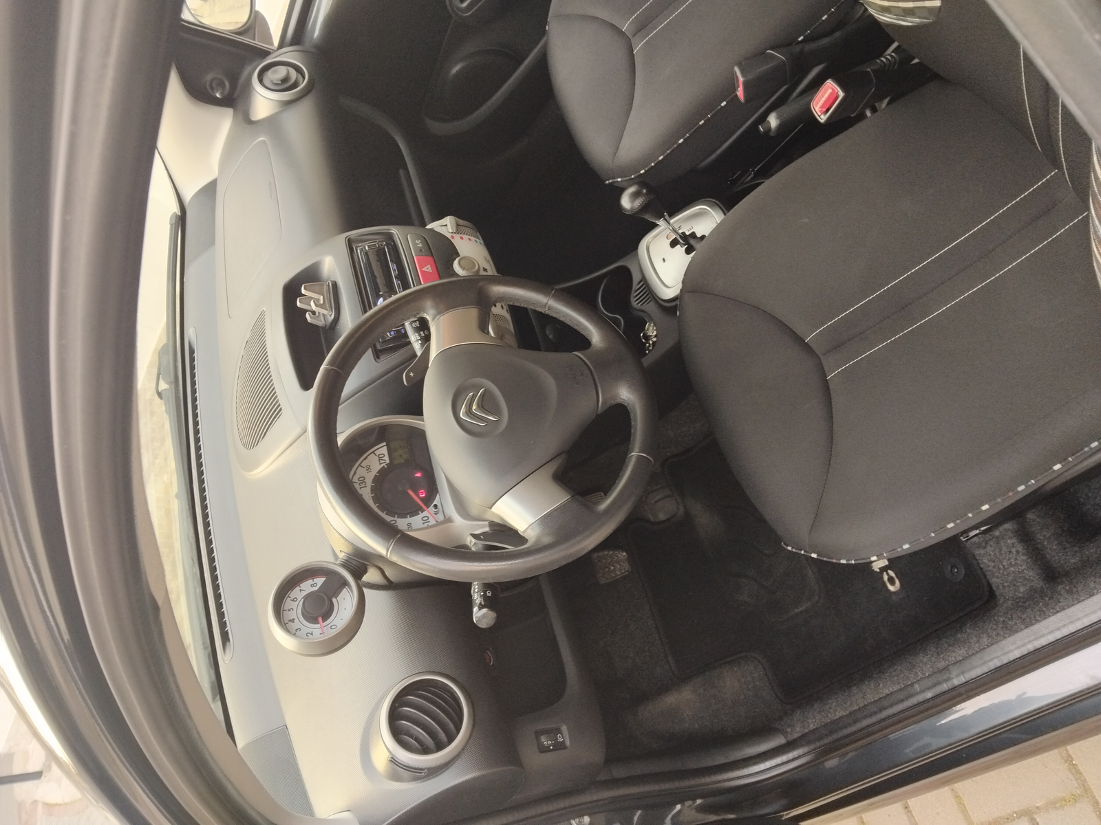 Citroen c1, automatik, viti 2013 - 3