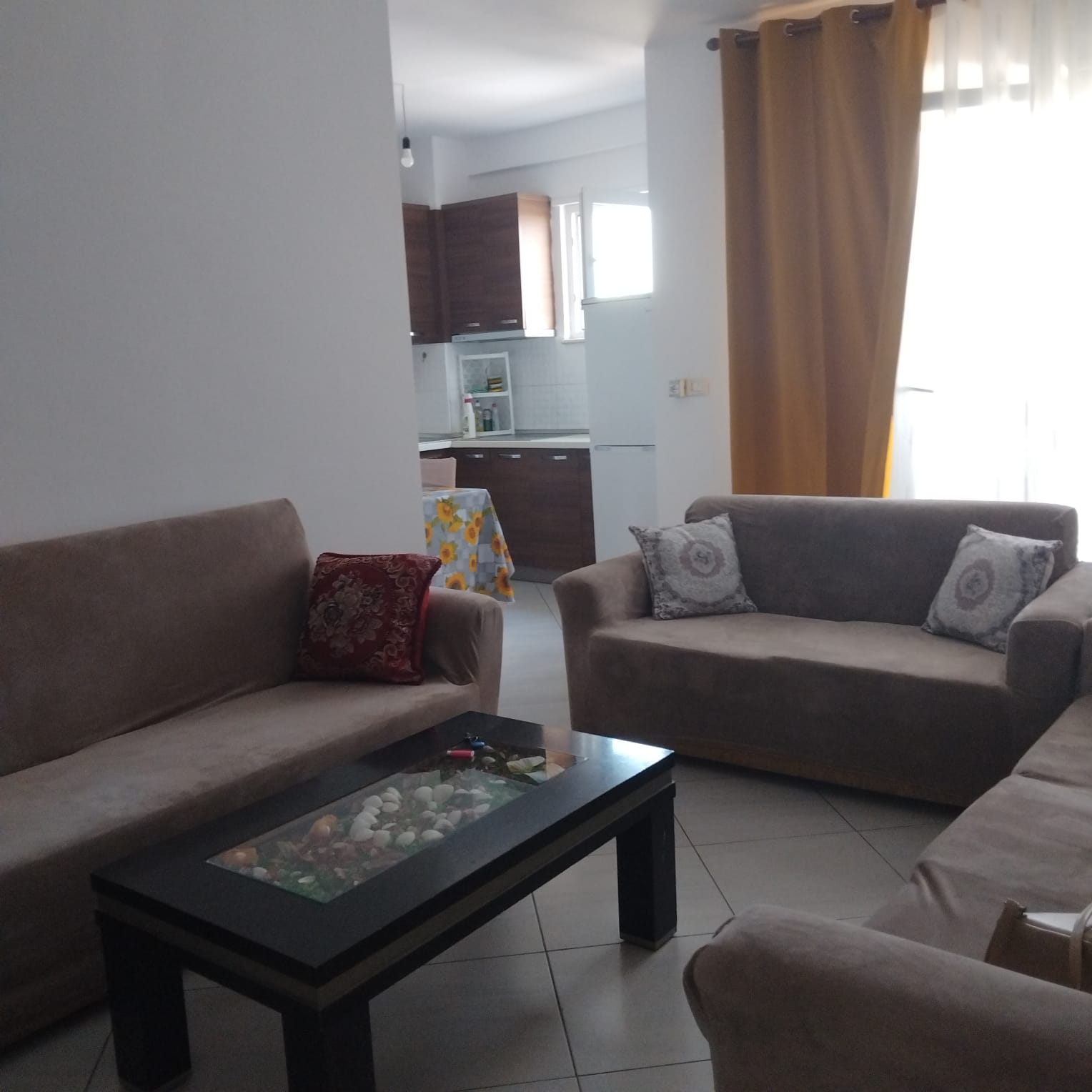 Apartament 1+1 me qira – Astir (Pallati i Ilir Metës) ! - 2