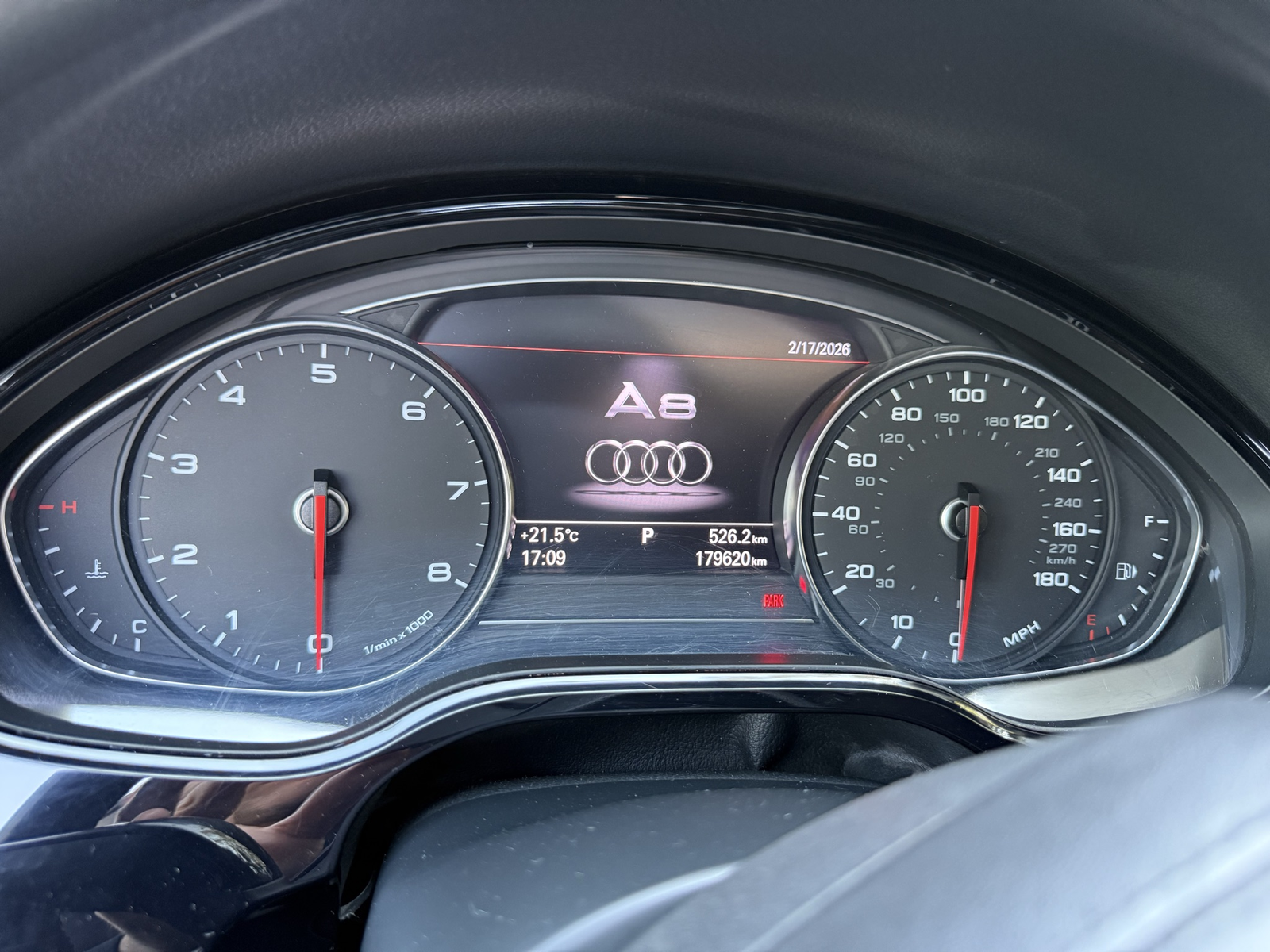 AUDI A8 4.2 BENZIN VITI 2012 SUPER GJENDJE FULL ME OPSIONE.LETRA TE PAGUARA PER I VIT.10000.€ VENDOD - 5